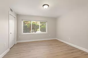 100 Pl Ln, Woburn, MA 01801 - Photo 12