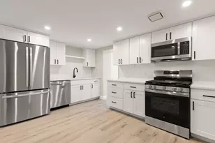 100 Pl Ln, Woburn, MA 01801 - Photo 1