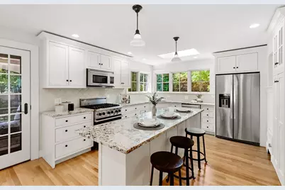 49 Hillsdale Rd, Arlington, MA 02476 - Photo 14