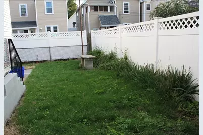 8 Wesley St #2, Somerville, MA 02145 - Photo 8