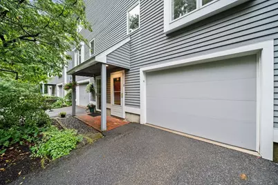 8 Country Meadow Rd #8, Haverhill, MA 01832 - Photo 2