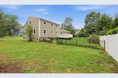 2 Westwood Street, Burlington, MA 01803 - Photo 6