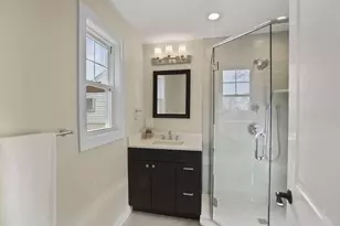 61 R Prescott St, Somerville, MA 02143 - Photo 6