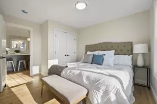 61 R Prescott St, Somerville, MA 02143 - Photo 4