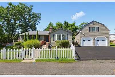17 Metropolitan Ave, Ashland, MA 01721 - Photo 1