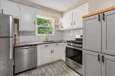 65 Burnside Ter, Springfield, MA 01118 - Photo 8