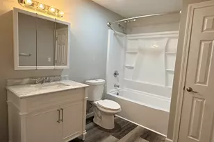 66 Hampshire, Chicopee, MA 01020 - Photo 8