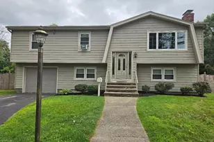 64 Woolley Ave, Somerset, MA 02726 - Photo 1