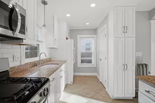 15 Garland St, Springfield, MA 01118 - Photo 14