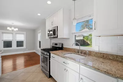 15 Garland St, Springfield, MA 01118 - Photo 16