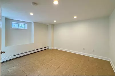 212 W 6th St #212, Boston, MA 02127 - Photo 10