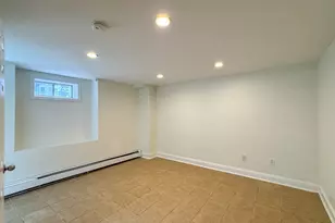 212 W Sixth St, Boston, MA 02127 - Photo 10