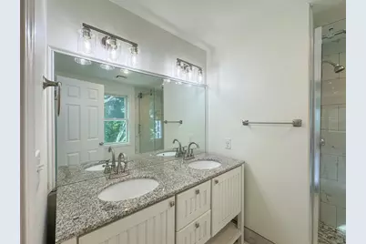212 W 6th St #212, Boston, MA 02127 - Photo 26