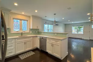 212 W Sixth St, Boston, MA 02127 - Photo 4