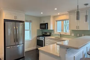212 W Sixth St, Boston, MA 02127 - Photo 8