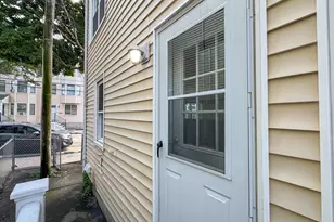 212 W Sixth St, Boston, MA 02127 - Photo 32