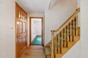 25 Starr St, Leominster, MA 01453 - Photo 8