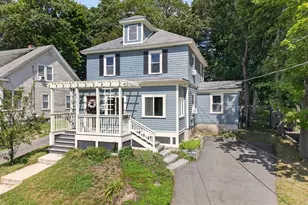 204 Parkview Ave, Lowell, MA 01852 - Photo 2