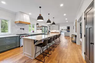 989 Pleasant St, Leominster, MA 01453 - Photo 4
