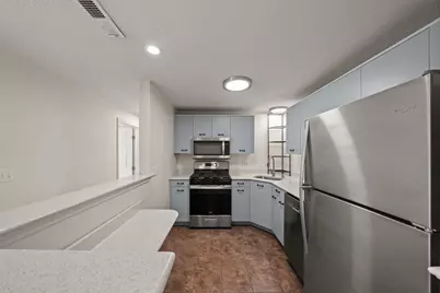 34 Newhall St #405, Lowell, MA 01852 - Photo 2