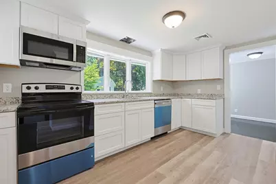 20 Tondreau Ave, Attleboro, MA 02703 - Photo 10