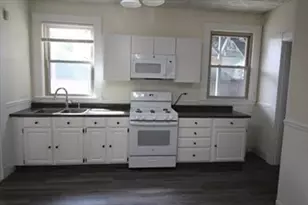 109 Sherman, Lowell, MA 01852 - Photo 18