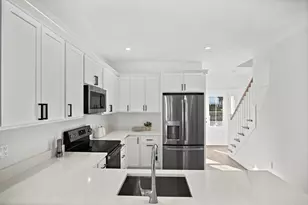25 Salisbury Hill Blvd, Worcester, MA 01609 - Photo 6