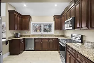 25 Salisbury Hill Blvd, Worcester, MA 01609 - Photo 28