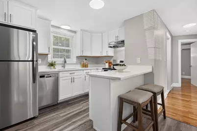 20 Vaughn Ct, Stoughton, MA 02072 - Photo 2