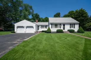 20 Vaughn Ct, Stoughton, MA 02072 - Photo 1
