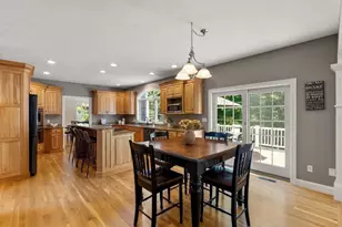22 Thistle Rd, North Andover, MA 01845 - Photo 14