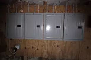 9 Lincoln St, Boston, MA 02122 - Photo 20