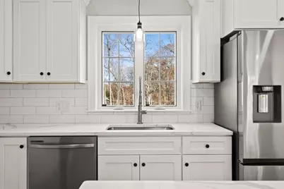 235 Braemoor Rd, Brockton, MA 02301 - Photo 4