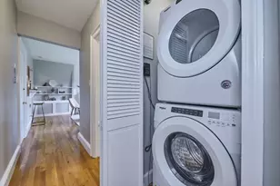 20 Hereford St, Boston, MA 02115 - Photo 18