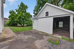 299 S Main St, Attleboro, MA 02703 - Photo 26