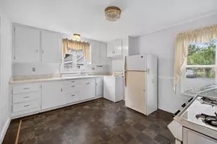 299 S Main St, Attleboro, MA 02703 - Photo 12