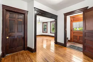 2 Montague St, Worcester, MA 01603 - Photo 14