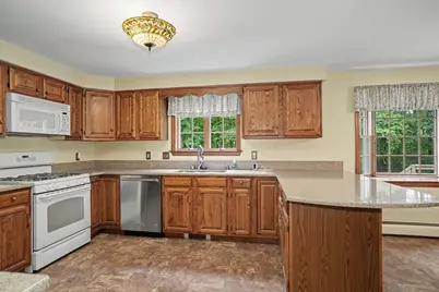 5 Ohio Rd, Tyngsborough, MA 01879 - Photo 6