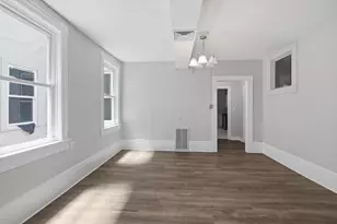 293 Clemente St, Holyoke, MA 01040 - Photo 8