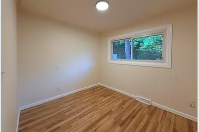 149 Precinct St, Taunton, MA 02718 - Photo 20