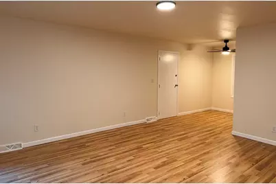 149 Precinct St, Taunton, MA 02718 - Photo 12