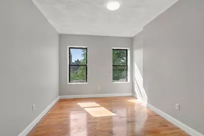 183 Chestnut St #2L, Holyoke, MA 01040 - Photo 8
