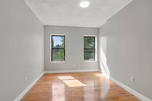 183 Chestnut St, Holyoke, MA 01040 - Photo 8