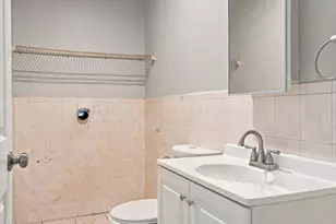 183 Chestnut St, Holyoke, MA 01040 - Photo 12