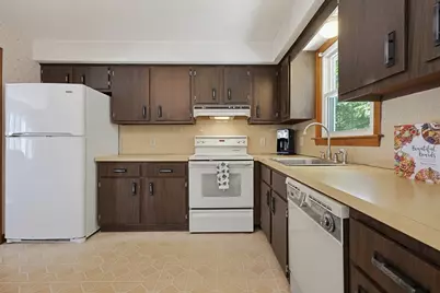 48 Jackson St, North Attleboro, MA 02763 - Photo 12