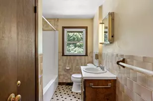 39 Grant St, Attleboro, MA 02703 - Photo 12