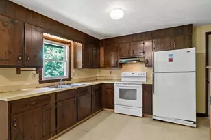 39 Grant St, Attleboro, MA 02703 - Photo 6