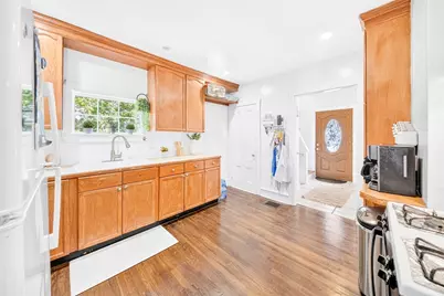 22 Emerson, Lynn, MA 01902 - Photo 8