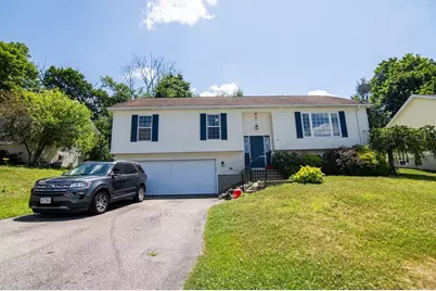8 Sullivan St, Spencer, MA 01562 - Photo 1