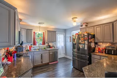 8 Sullivan St, Spencer, MA 01562 - Photo 12